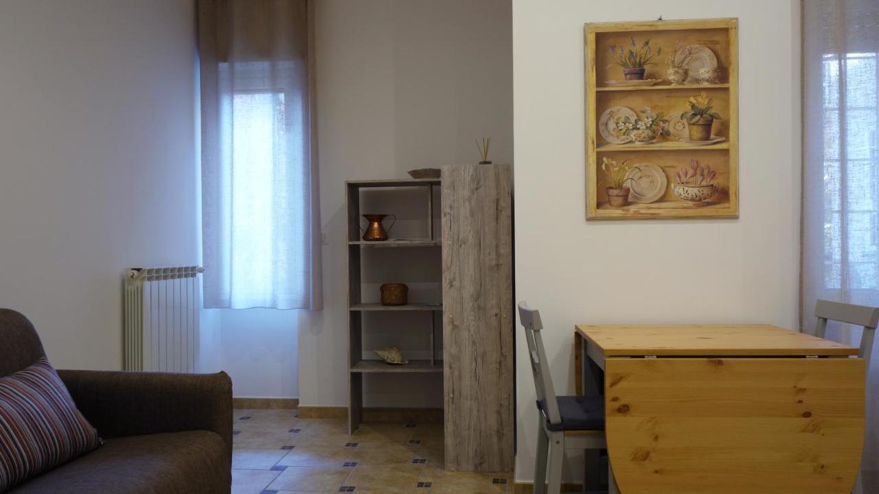 Eleonora'S Apartment Roma Esterno foto